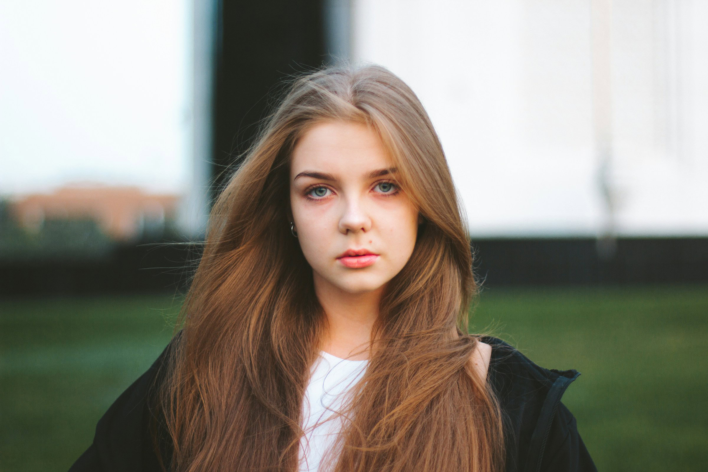 Are Teenage Mood Swings Normal? When Your Teen Should See A Therapist